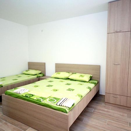 Apartments Md Lux Sutomore Buitenkant foto