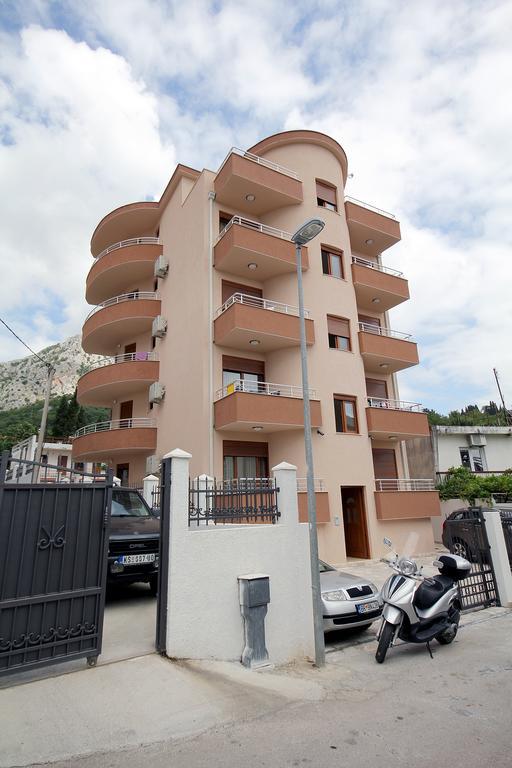Apartments Md Lux Sutomore Buitenkant foto